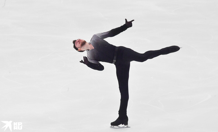 Дмитрий Алиев в произвольной программе на Кубке Первого канала. Фото: Владимир ВЕЛЕНГУРИН, КП