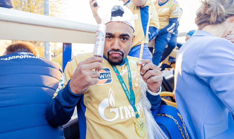 Зенитовец Малком стал чемпионом России и отправился отдыхать досрочно. Фото: Соцсети ФК 