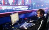 Играешь за компьютером и получаешь за это миллионы