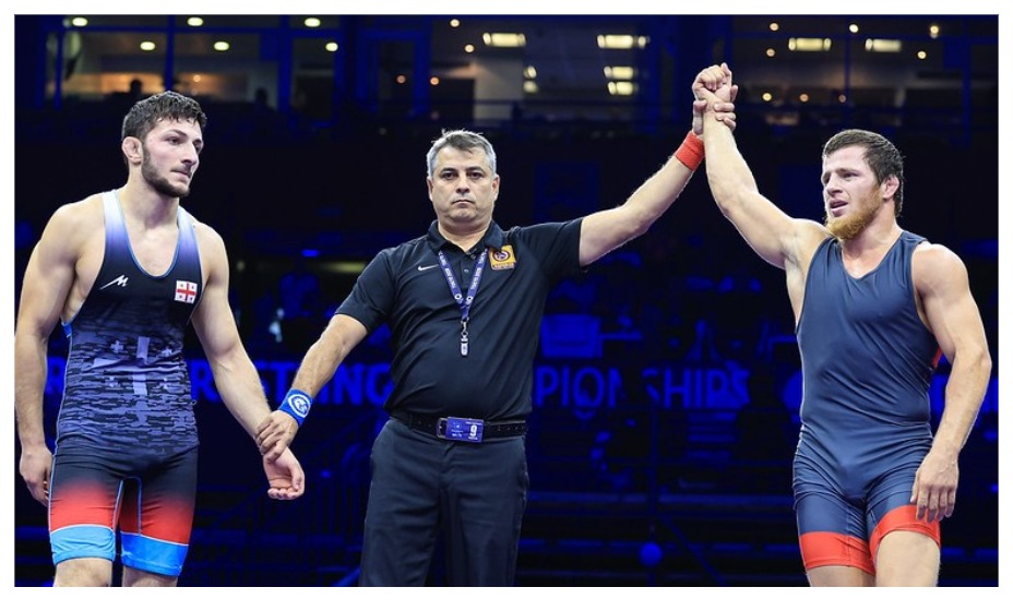 Усманов принес России первое золото ЧМ-2023 по борьбе. Фото: United World Wrestling