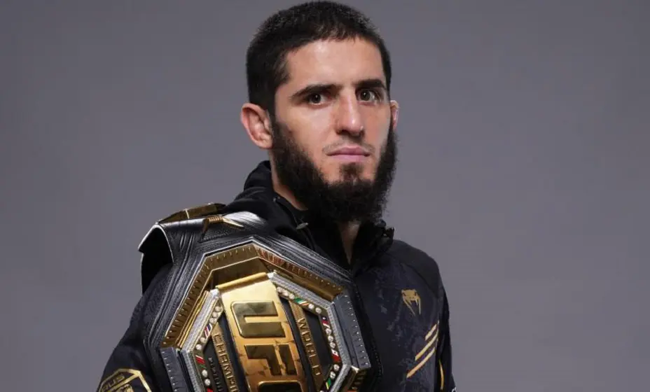 Ислама Махачева лишают чемпионского пояса UFC. Фото: UFC Russia