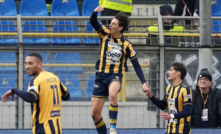 Правнук Беннито Муссолини забил первый мяч в профессиональной карьере. Фото: ФК «Юве Стабия»