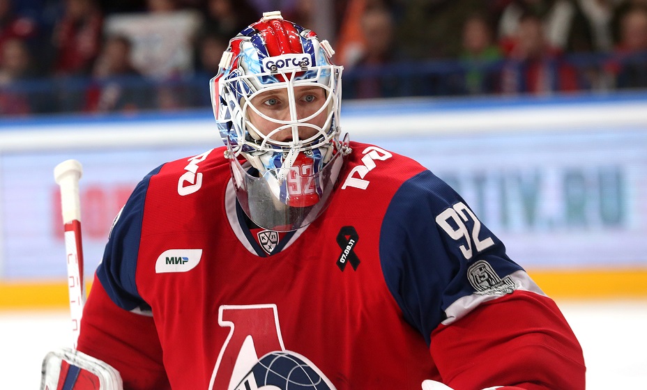 Исаев с зарплатой 80 млн рублей станет самым высокооплачиваемым вратарем КХЛ. Фото: ХК «Локомотив»