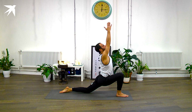 Cурья Намаскар в йоге для начинающих