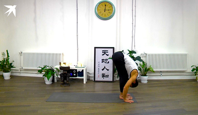 Cурья Намаскар в йоге для начинающих