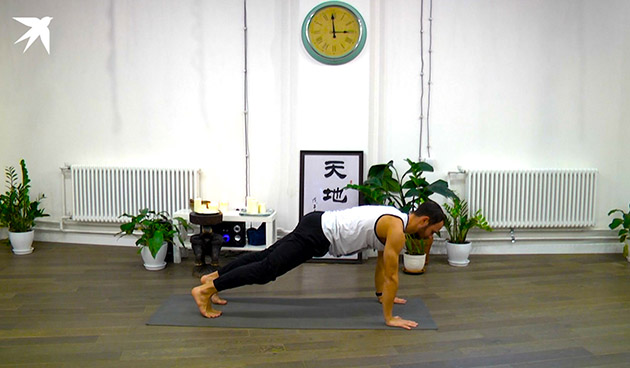 Cурья Намаскар в йоге для начинающих