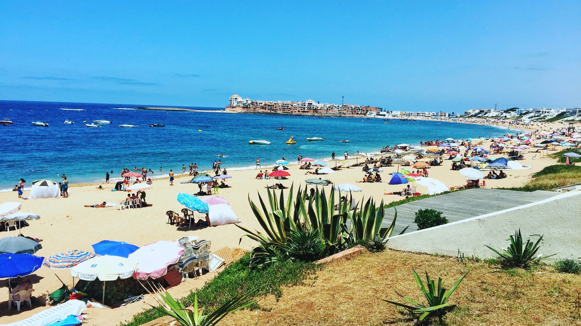 Пляж Бузника.