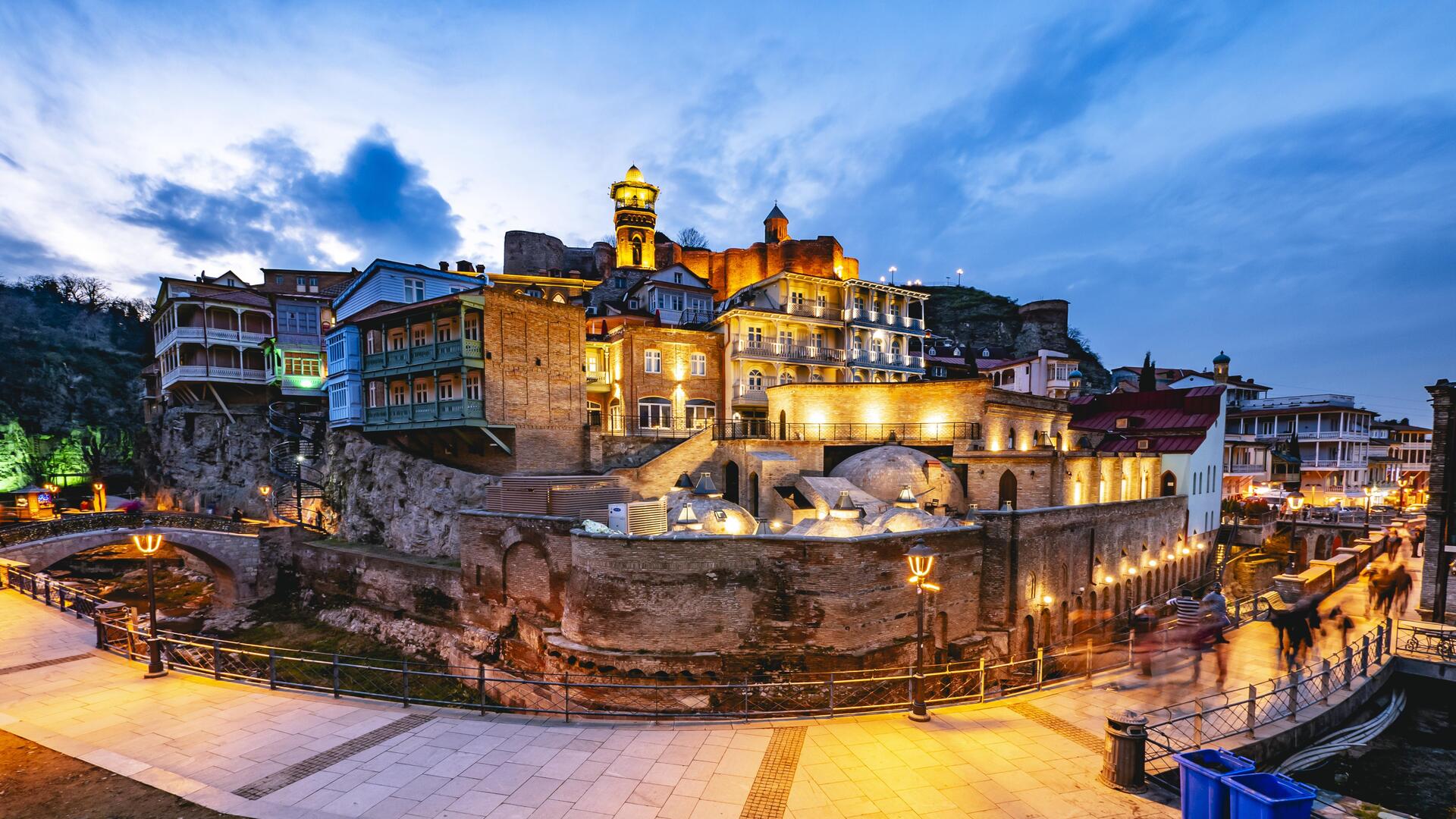 Абанотубани в сумерках, Тбилиси.